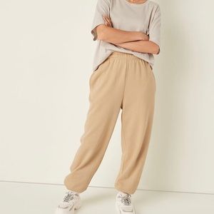 Fit Tip: Relaxed, oversized fit when ordering normal size.